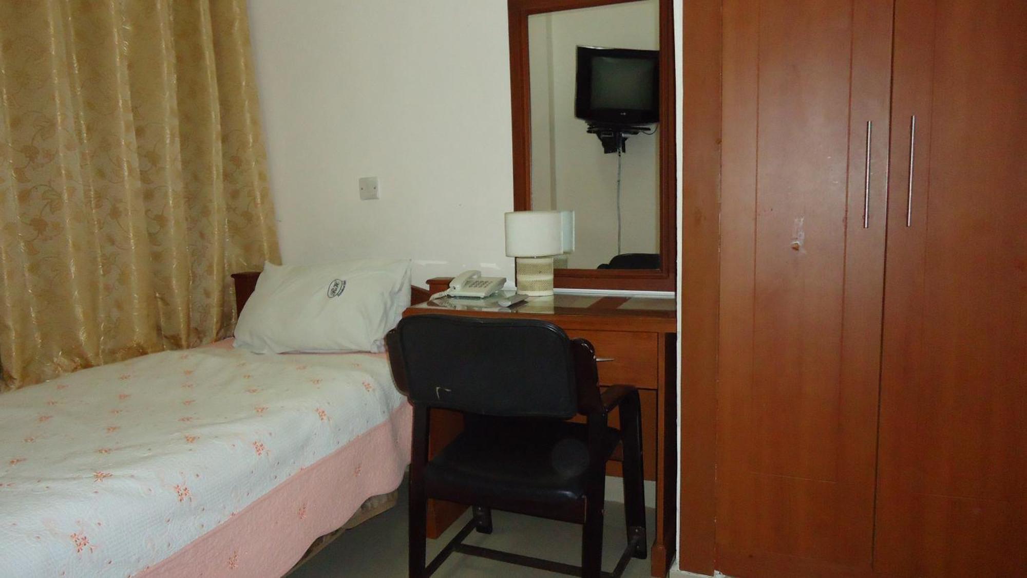 Rainbow Hotel Dar es Salaam Pokoj fotografie